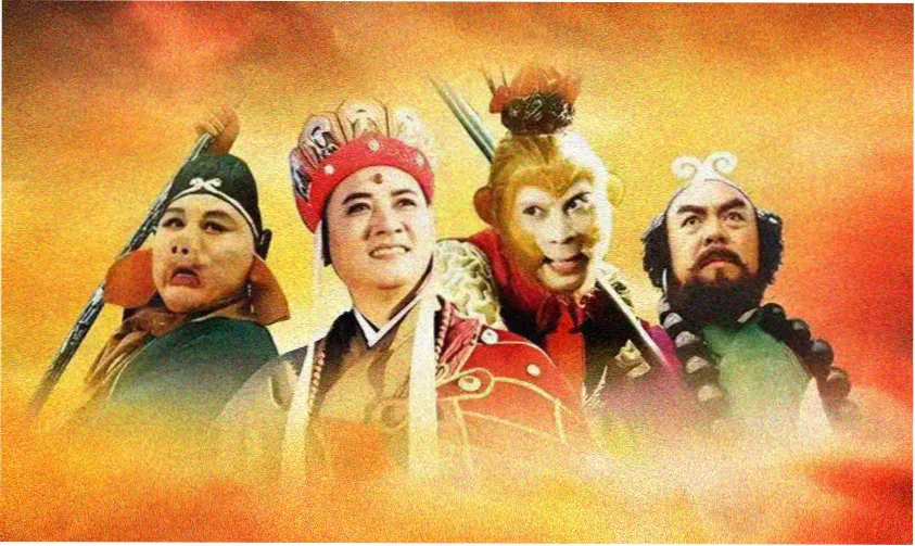 观众留言墙局部：贴着票根与手写讨论样本的木板